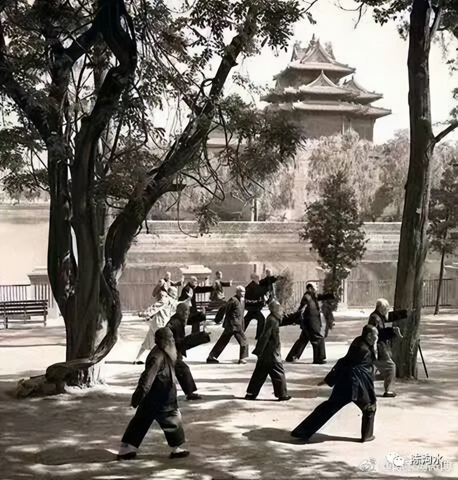 练拳多从脚上找感觉，是个涨功夫的好方法