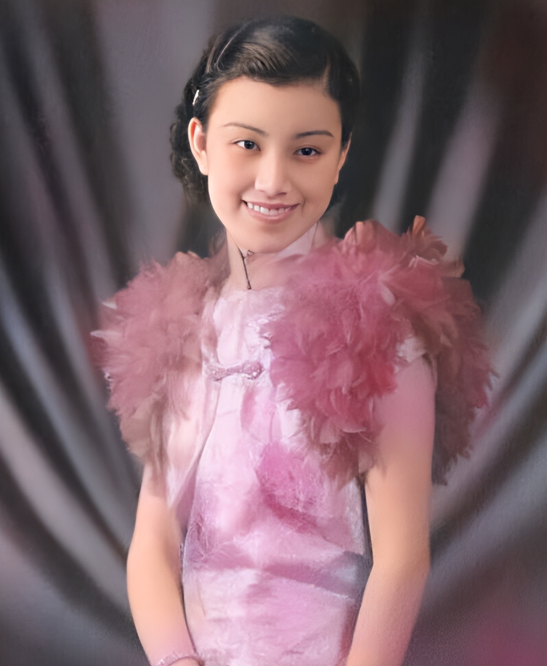 幸运的民国名媛：一婚遇渣男，二婚被富商独宠50多年，百岁仍优雅