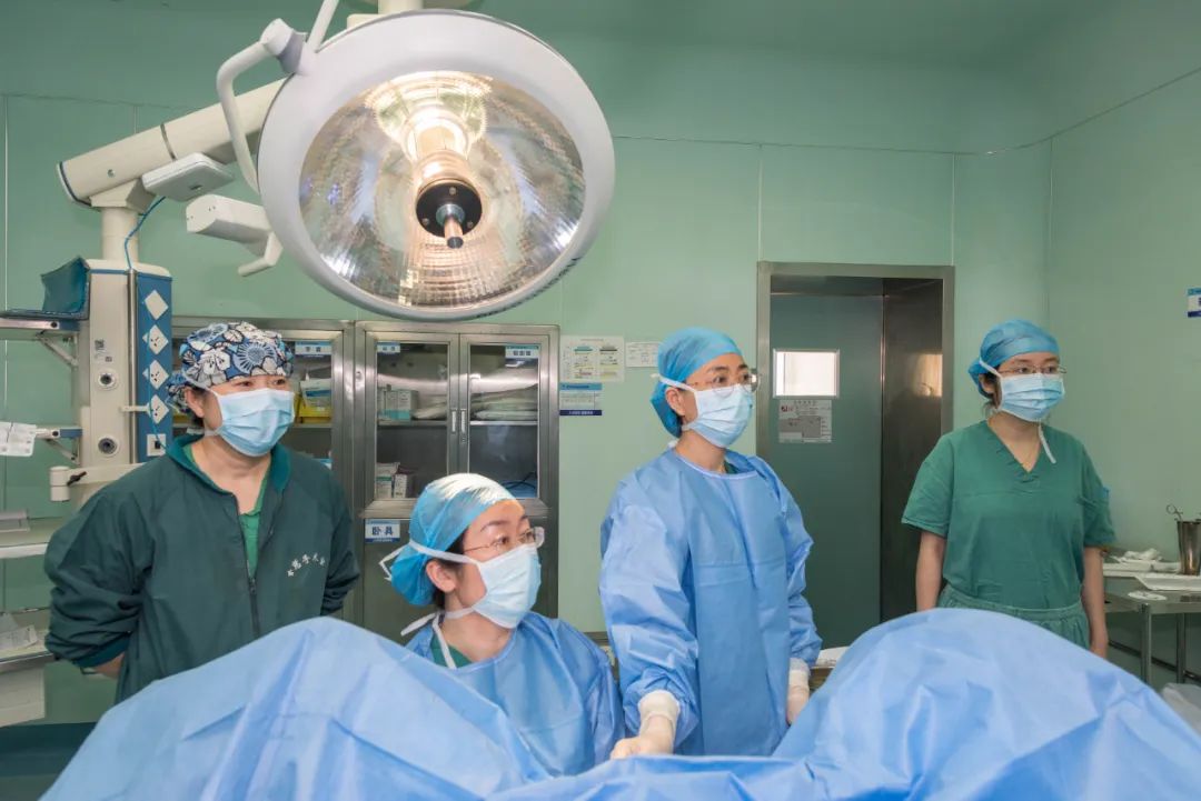 海慈妇二科宫、腹腔镜微创技术助女性收获“好孕”