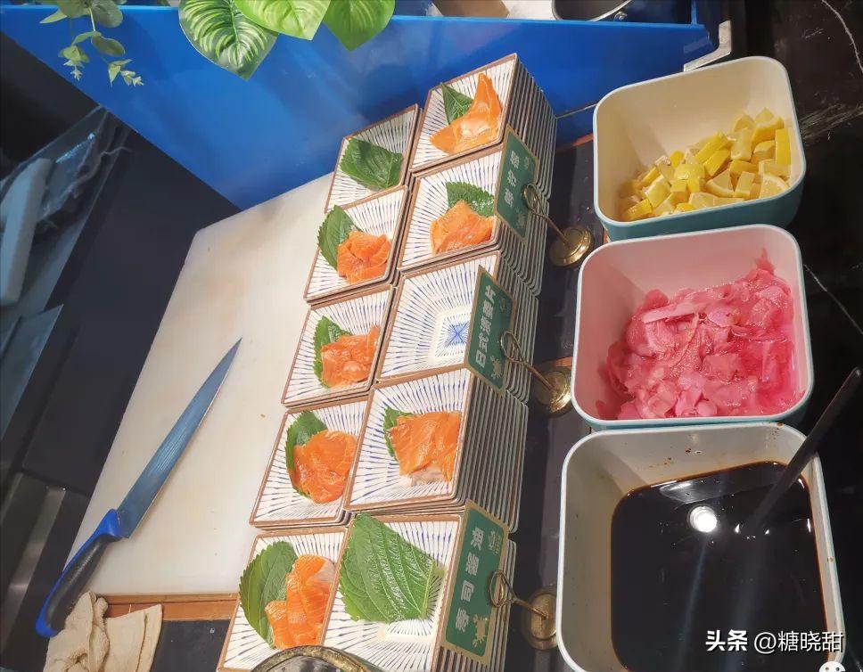 美食探店看着蒜蓉虾流口水,海鲜鲍鱼小龙虾螃蟹