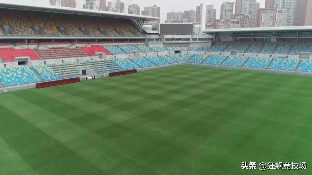 中超开幕式开幕,中超开幕式武汉卓尔入场