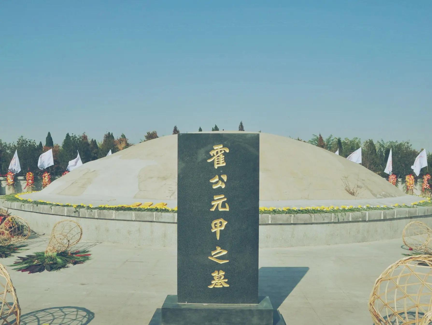 1989年，专家清理霍元甲尸骨时，意外发现霍元甲的真正死因