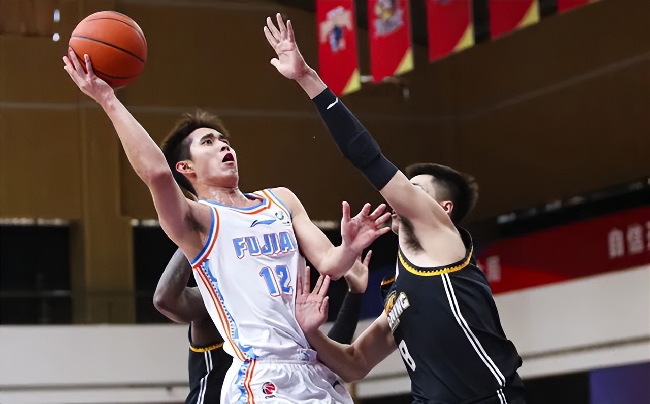 辽宁男篮付豪赛后新闻发布会,付豪砍50分