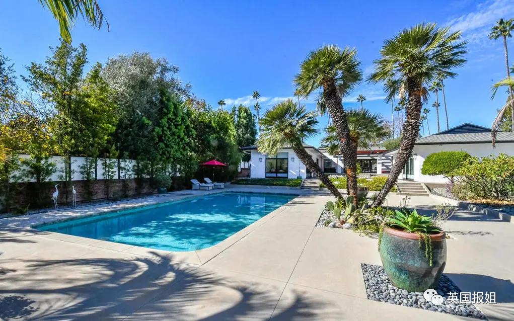 英国男子中彩票挥霍一空,男子买彩票中奖2.19亿元