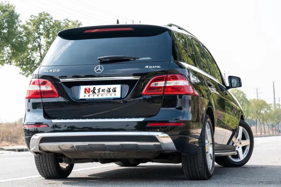 奔驰ml400的二手车实际感受,百万级硬派越野车奔驰ml400