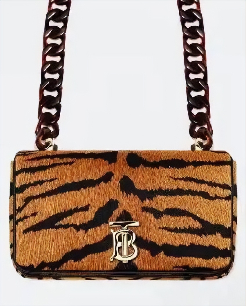 学美术以后做服装设计有前景吗,学习服装设计的画室