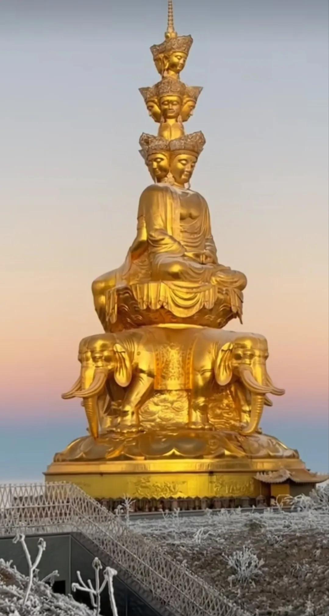 峨眉山的历史故事和神话传说,峨眉山美景背后故事