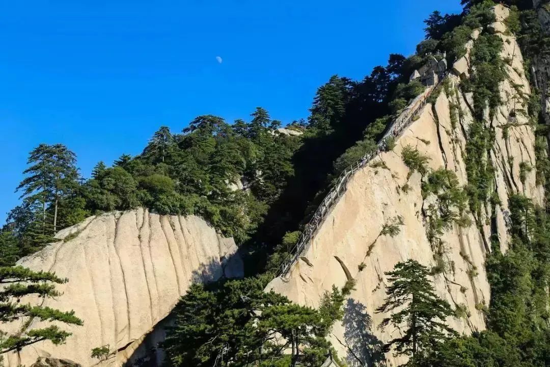 带你观赏华山金秋风景,华山美景一日游