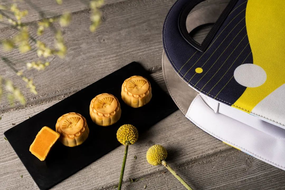 香港没有一个人，在九月中秋买月饼