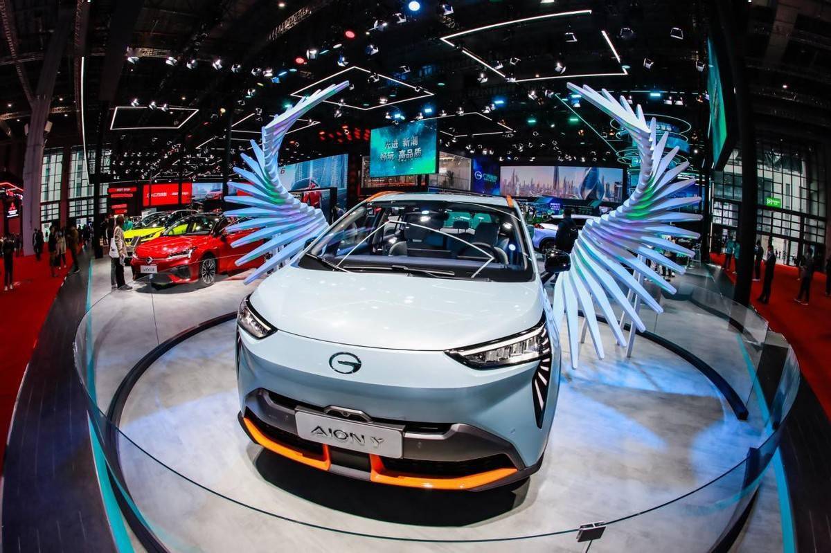 用了三到五年的新能源车怎么样了,开了三年的新能源纯电车值得买吗