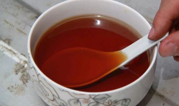 街边榨芝麻油的是真的油吗,街边现磨芝麻油骗局