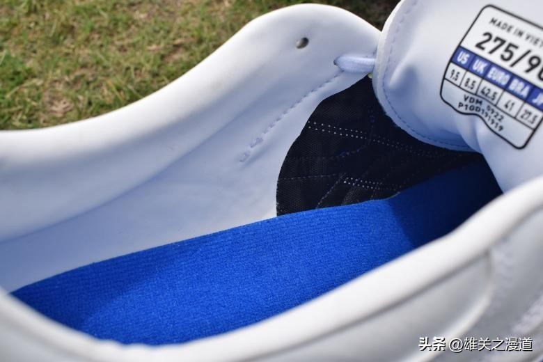 美津浓宽脚碎钉足球鞋推荐,足球鞋推荐中场宽脚美津浓