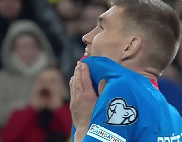 冰岛队20168强输给谁,冰岛2-1爆冷击败了英格兰