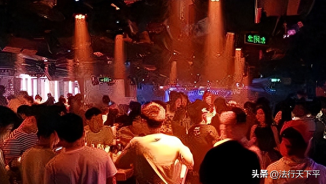 南京美女医生堕落纵欲，醉驾撞车身亡，撕下了谁的遮羞布？