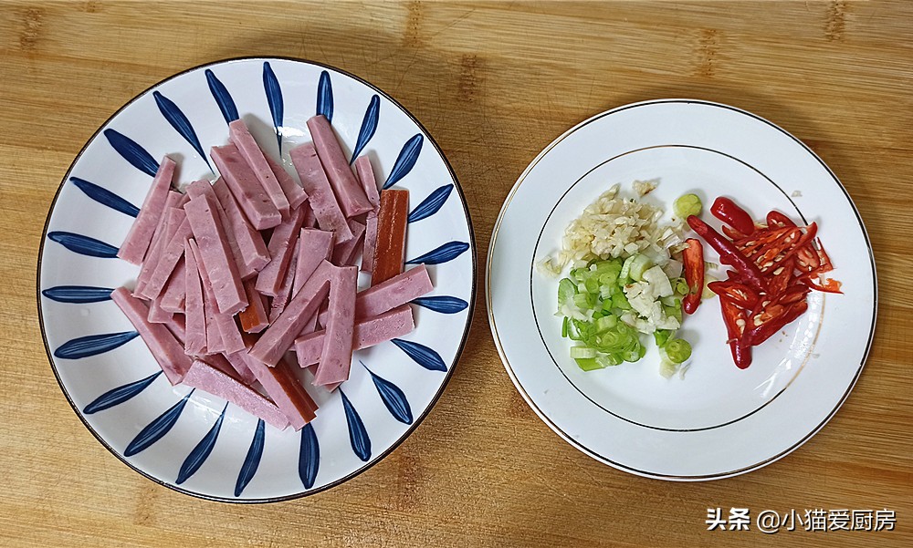酸甜开胃微辣水果黄瓜,黄瓜怎么炒才好吃又下饭