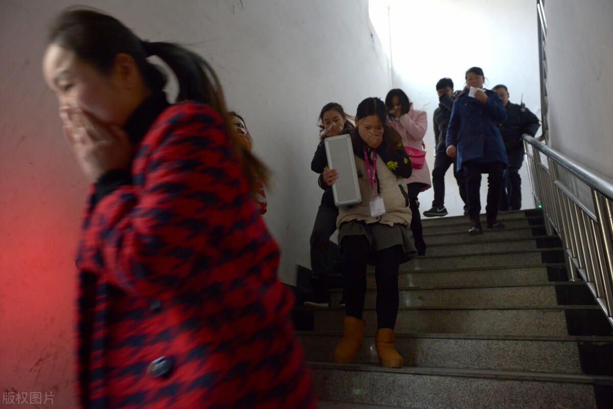 火山喷发时的自救措施,火山喷发如何自救