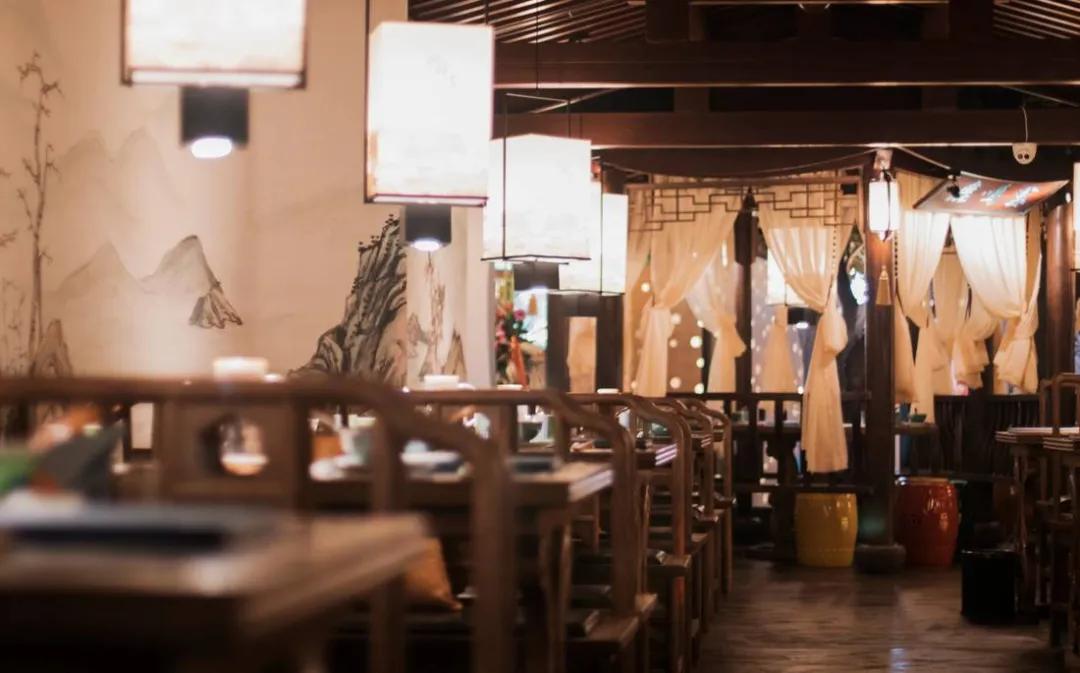 敦煌月牙泉镇最新规划,敦煌市鸣沙山月牙泉景区服务中心