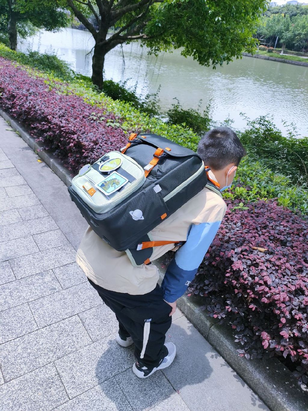 开学季书包推荐小学生轻便款,适合初中生背的书包推荐百搭