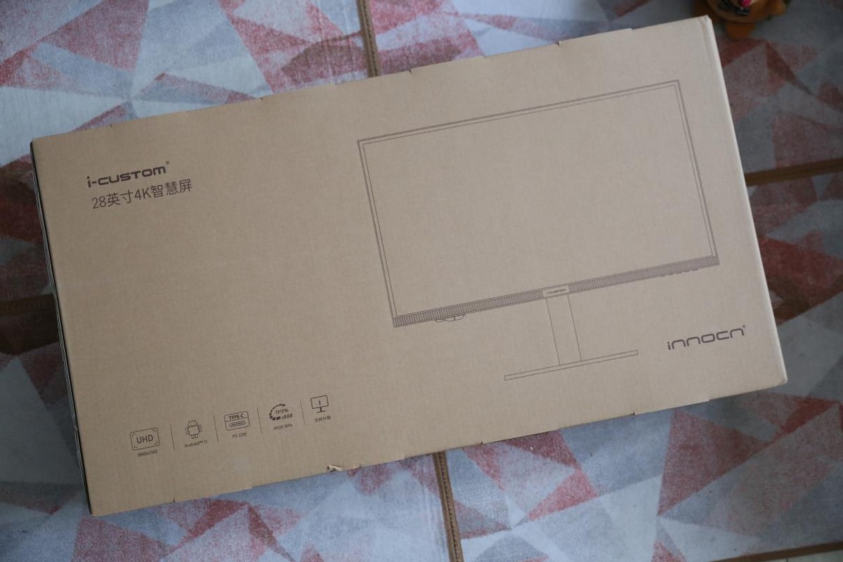 是显示器更是电视机，深度评测元创师icustom28H24k智慧显示器