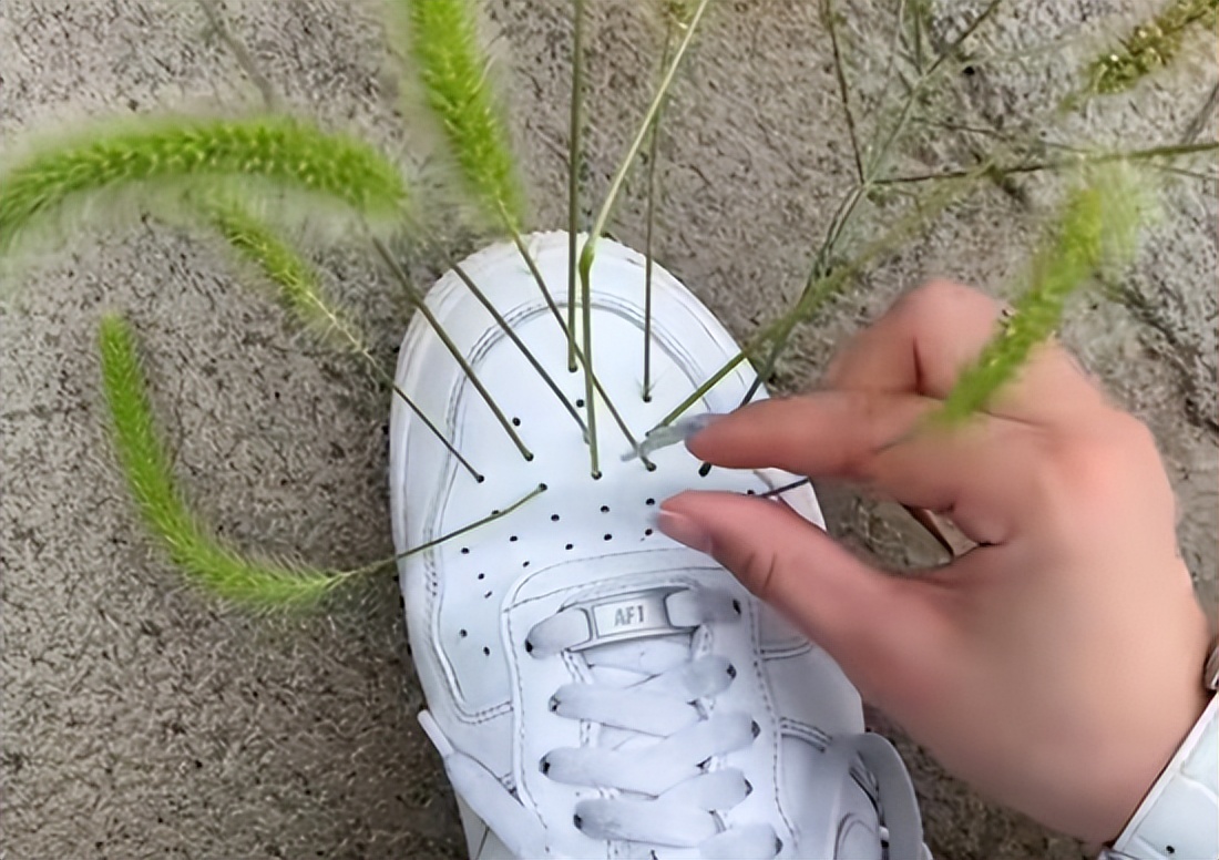 卧室变储藏室大学生,小房间变杂物间