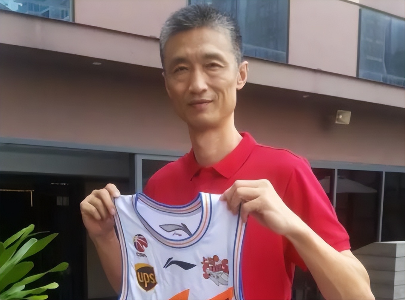 上海历史上的十大篮球明星,来自广东本土的十大篮球手