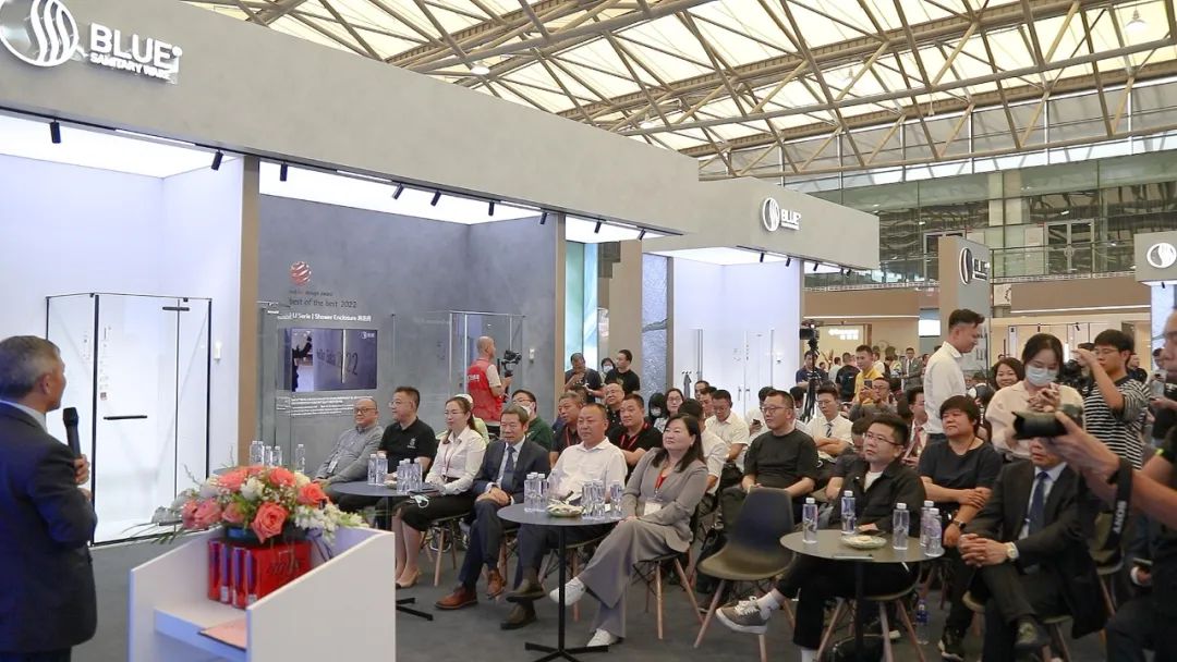 理想卫浴蓝色卫浴首次同台亮相上海厨卫展丨成为众人聚焦中心