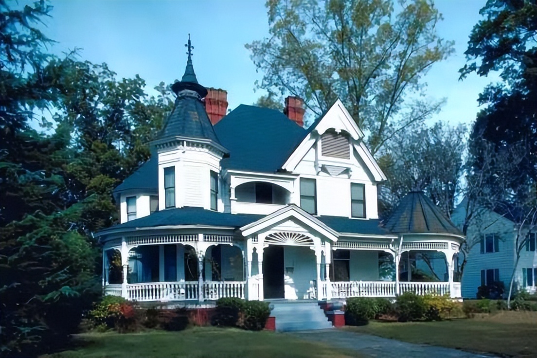 张学良死后宋美龄给他送了几个字,张学良被软禁宋美龄为他做过什么