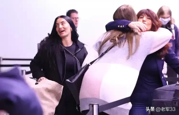 英格兰队球员与太太团见面,卡塔尔英格兰太太团