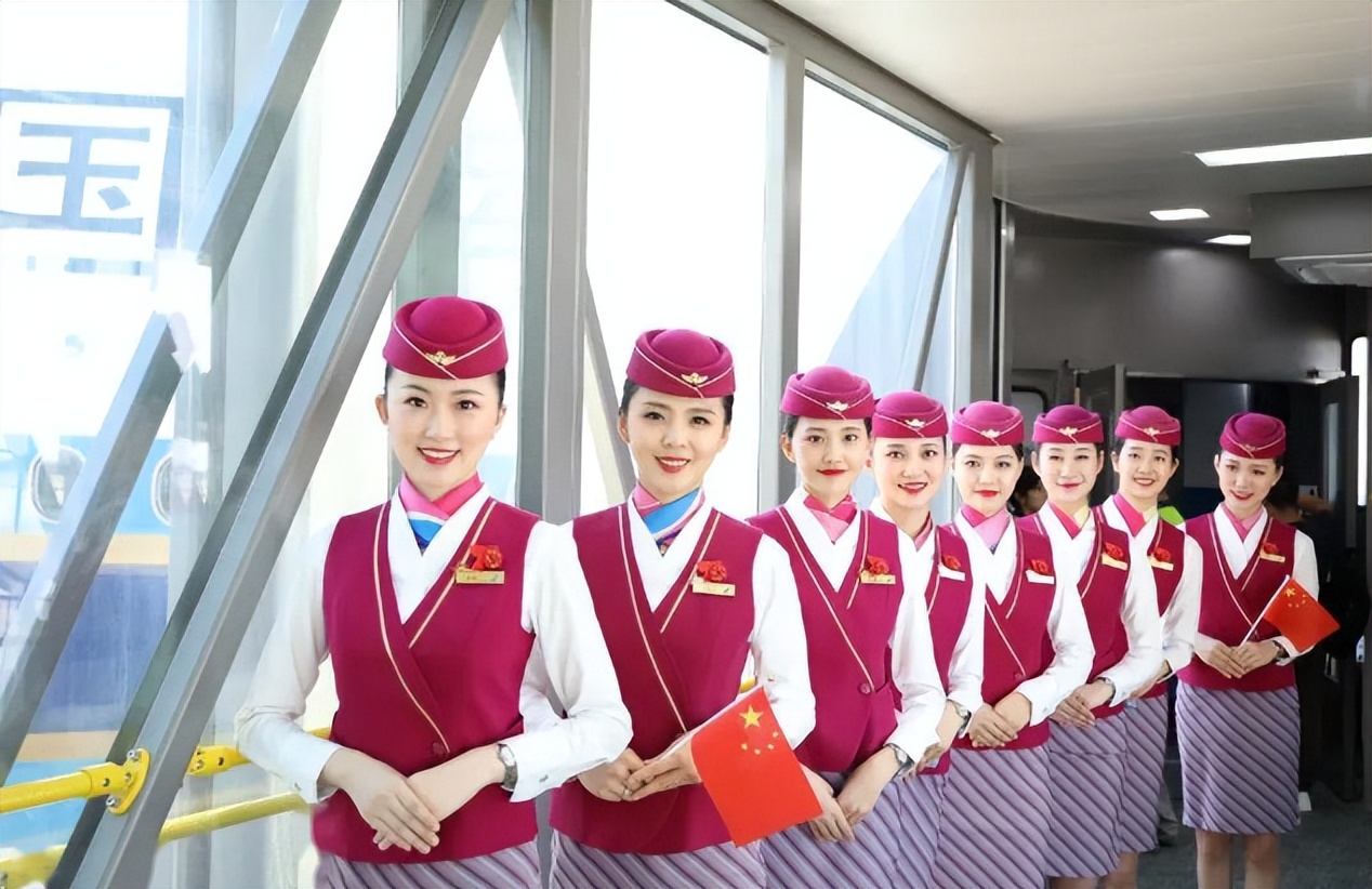 南方航空带货直播,南航空姐变身带货主播