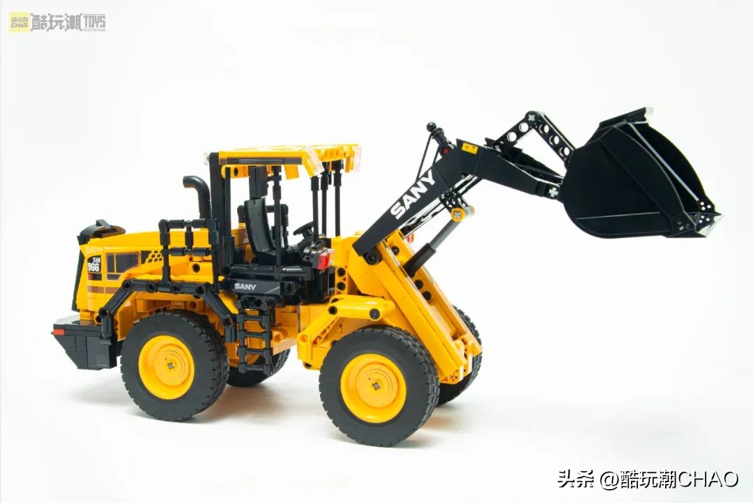 森宝积木三一重工系列拼搭视频,森宝积木三一重工吊车拼装视频