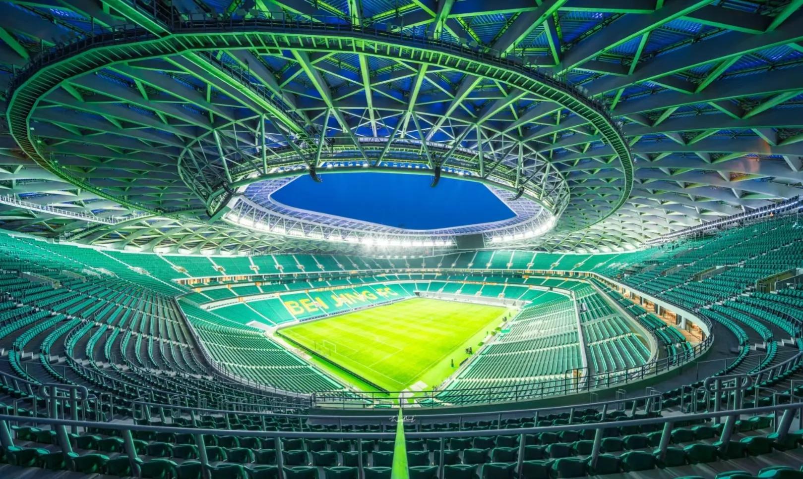 最大的体育场能容纳多少人,中国最大的10个体育场