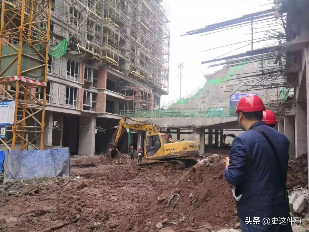 16岁女孩为养家三度卖血,16岁女孩为哥哥卖血上学山东