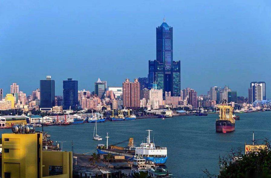 进击的大陆、保守的台湾，大陆年轻人如何看待两岸？