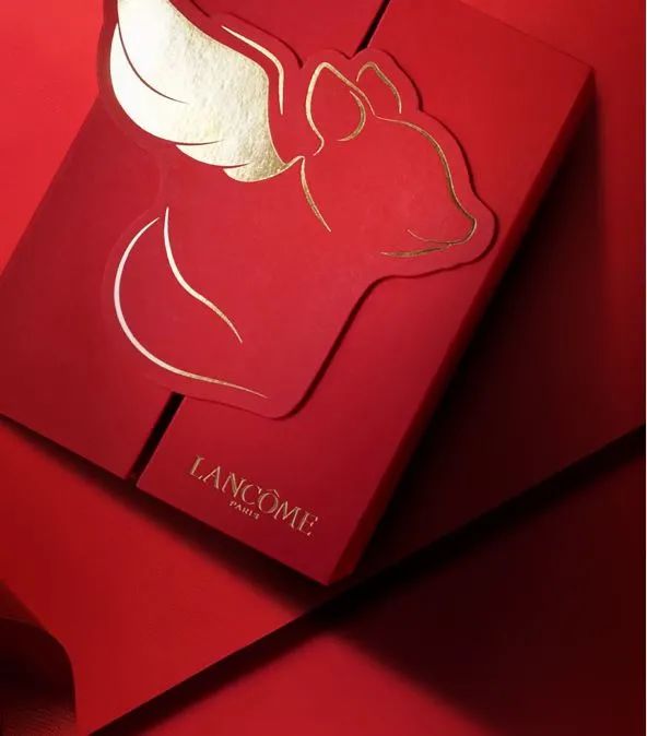 2022全球30位热门女装服装联名设计师和艺术家