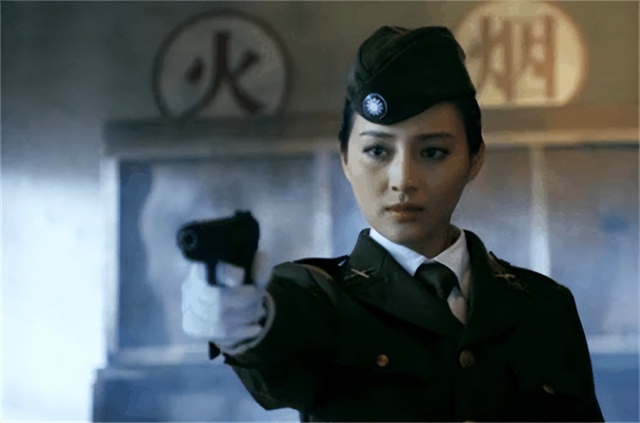 抗日中牺牲的军统女特务,军统女特务冒死救下地下党