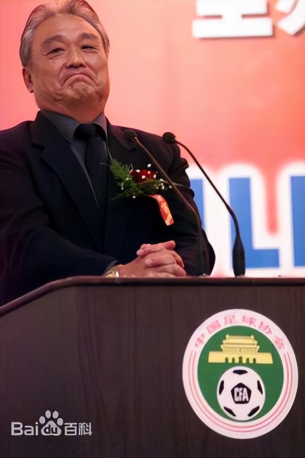 2000年的中国男足主教练,中国男足2002世界杯主教练