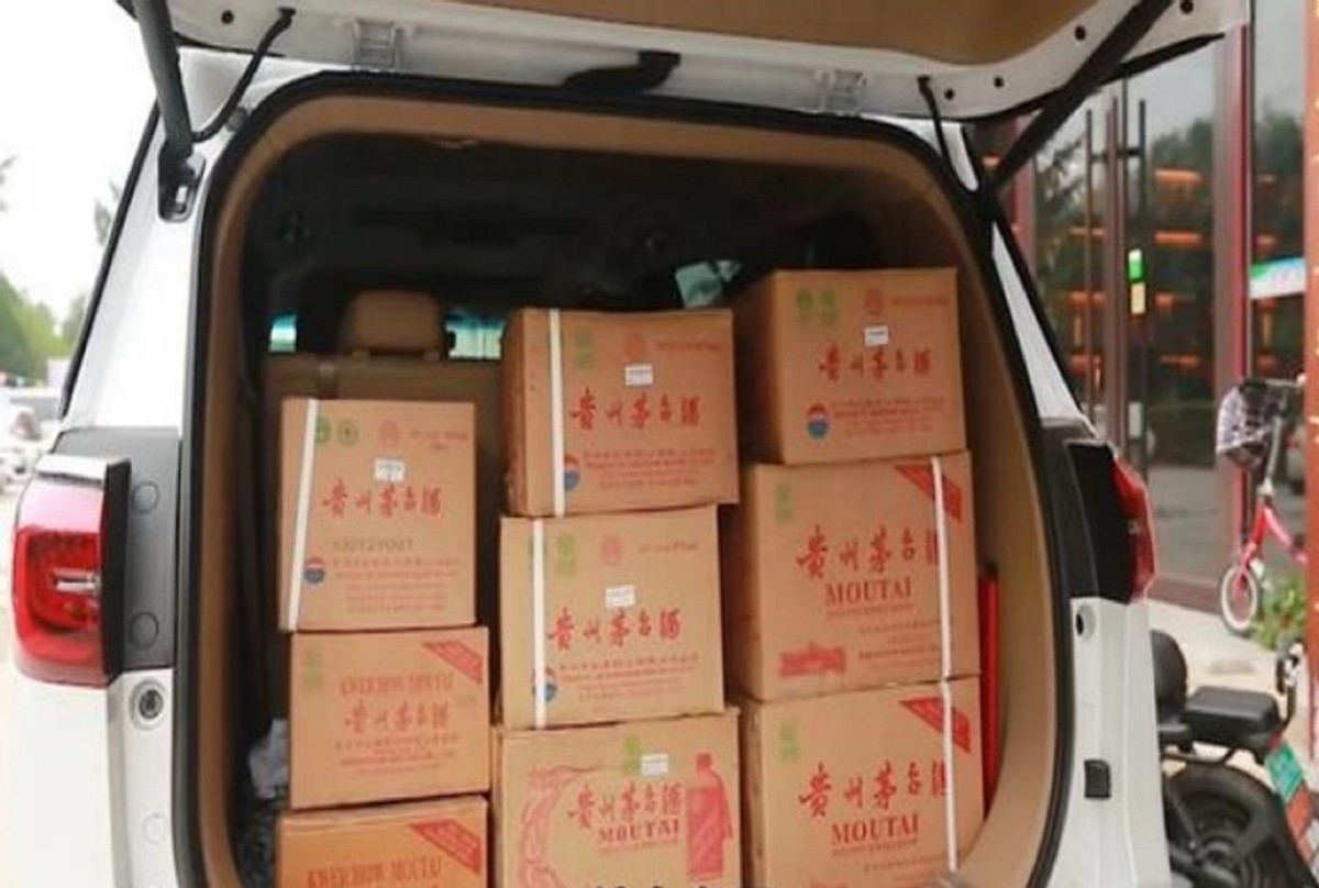 网购白酒可信吗,网购白酒套路深不要被低价欺骗了