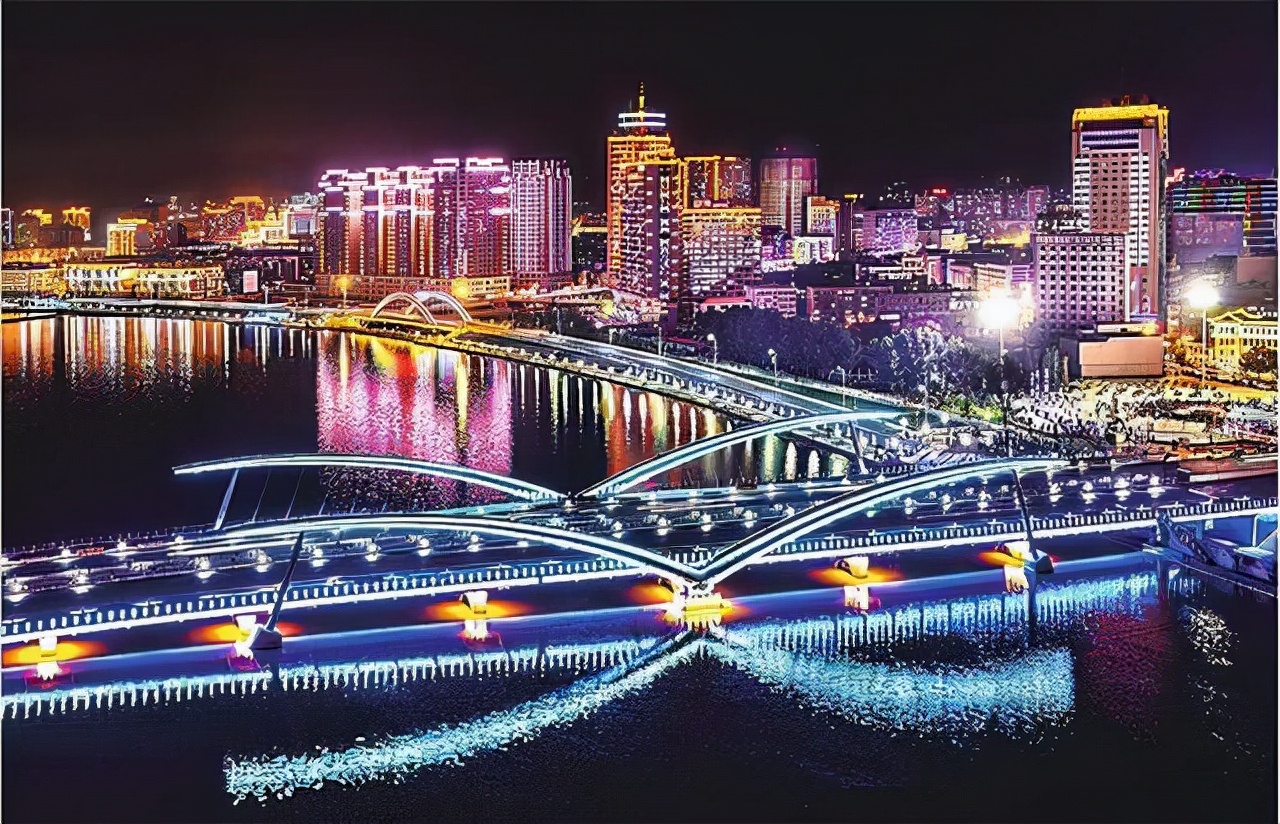 吉林长春足球比赛,长春亚泰2:1上港