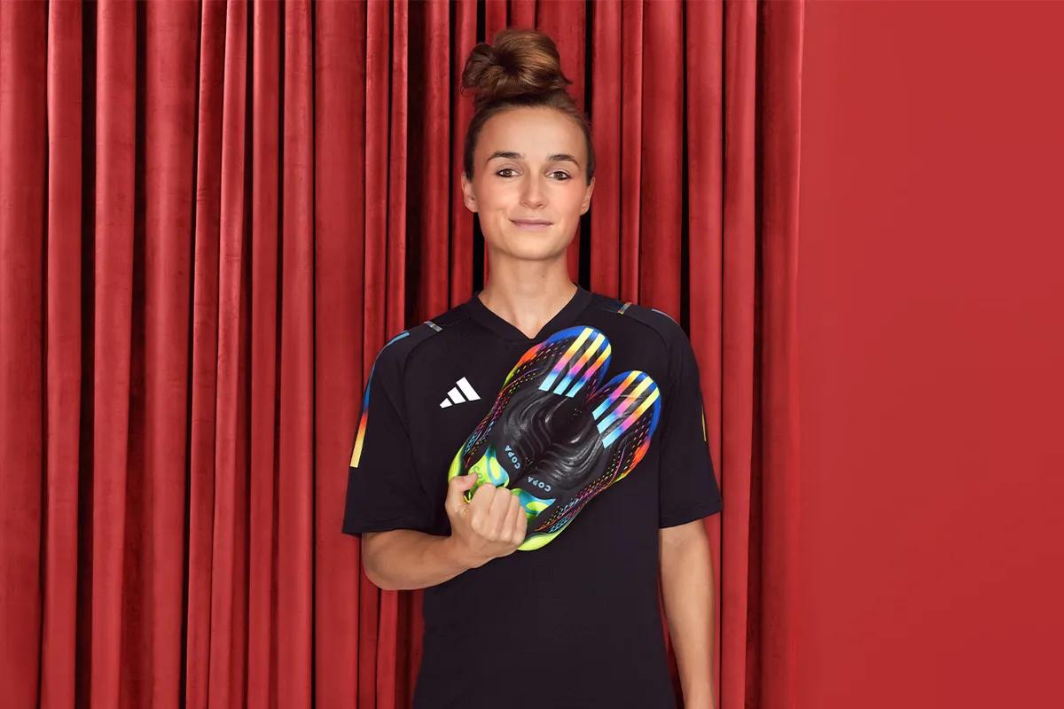 阿迪达斯namizaz足球鞋,阿迪达斯zb鞋子