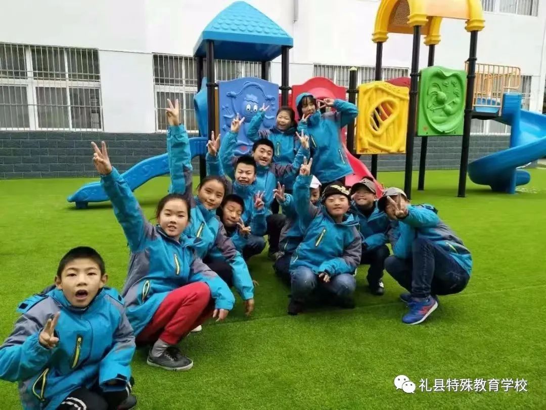 鐗规畩鏁欒偛瀛︽牎宸ヤ綔鍥炵湼,鐖卞績娴囩亴闈欏緟鑺卞紑