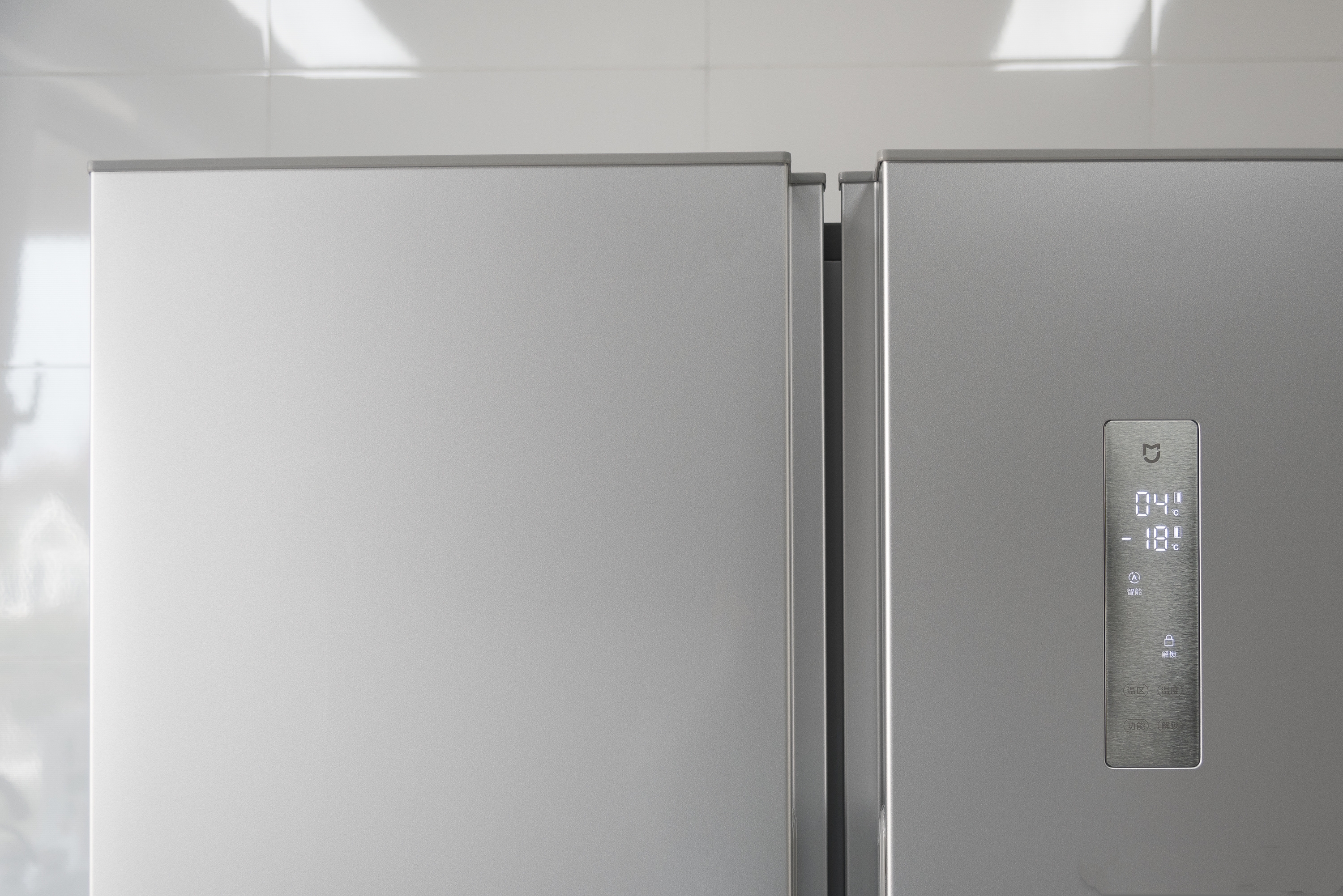 嵌入式冰箱海尔好还是美的冰箱好,做嵌入式冰箱买什么品牌的冰箱