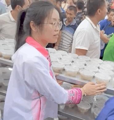 鏉戣秴鐏垎鐜板満,鏉戣秴鐏垎