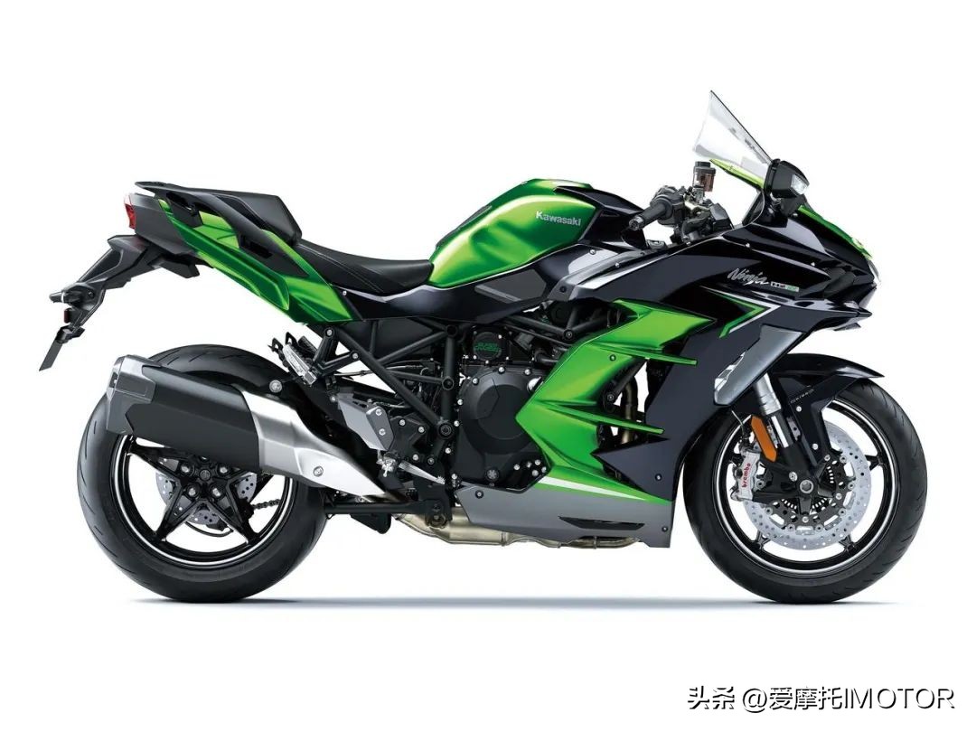 川崎h22020款,新款川崎250四缸ZR街车