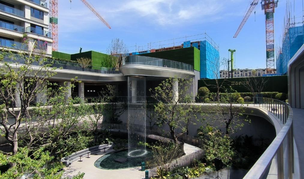 号外！某影视明星悄悄来到重庆购房，据说买在了蔡家？