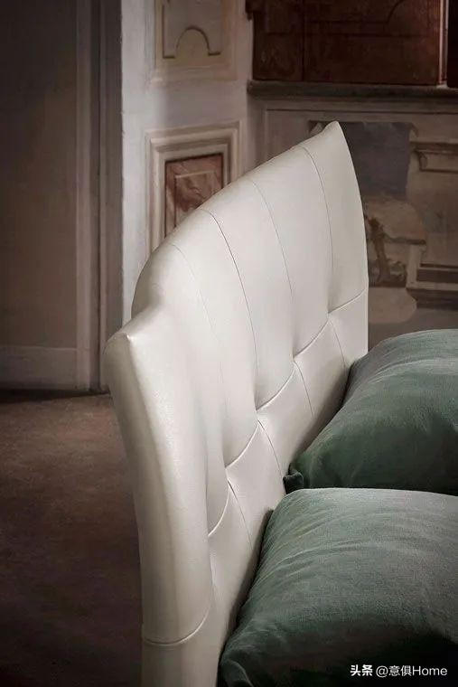 软包床最流行一款,比较温馨的软包床