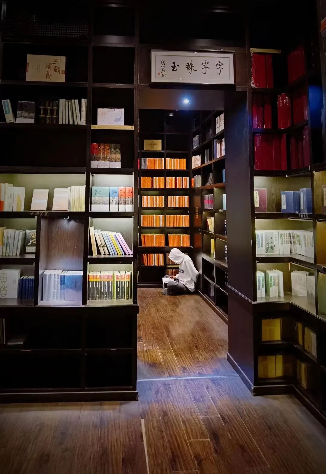 灏忓竷鎽勫奖鍥㈤槦,灏忓竷鎽勫奖