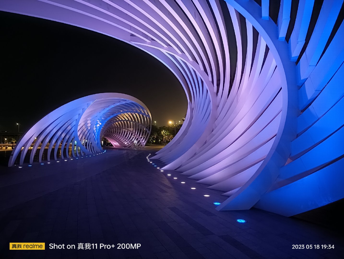 真我11pro+12g1tb质量怎样,真我11pro有无线充电吗