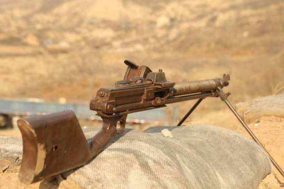 歪把子轻机枪为什么成为日军噩梦,日本歪把子机枪缺点