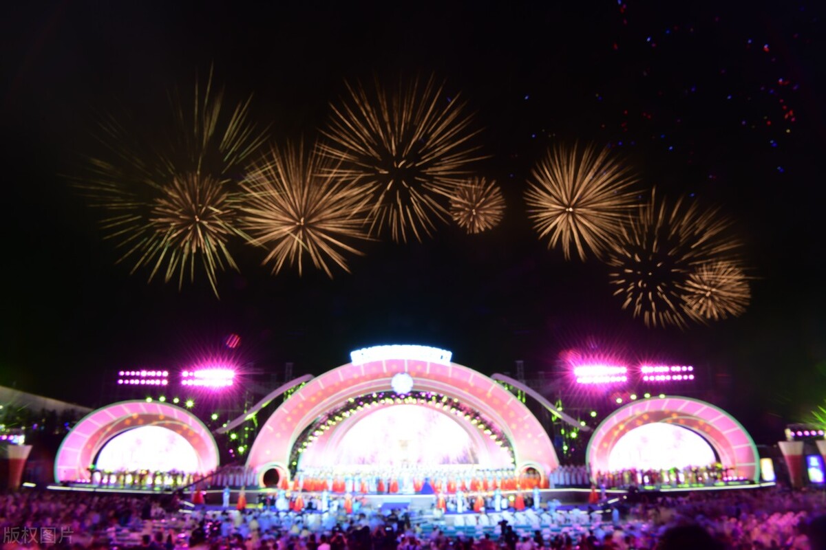 为什么山东沿海只有青岛发展最好,为什么青岛是山东第一大城市