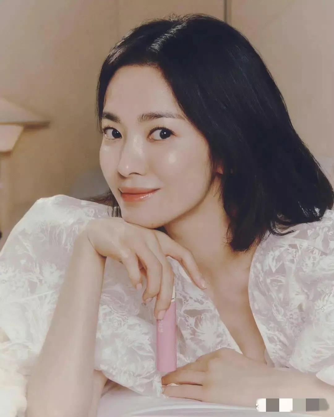 刘亦菲和宋轶谁更美,刘亦菲宋轶最新写真